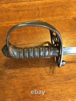 Good P. 1827 British Rifle Officers Saber, Bugle With0 Crown Emblem. No Scabbard